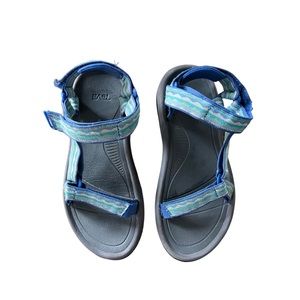 Teva Women’s Size 9 Sandals